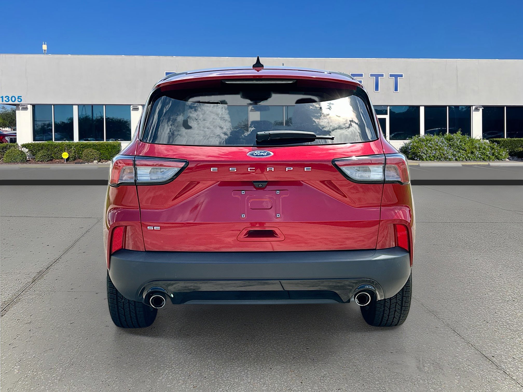 Certified 2021 Ford Escape SE w/ SE Sport Appearance Package image 6