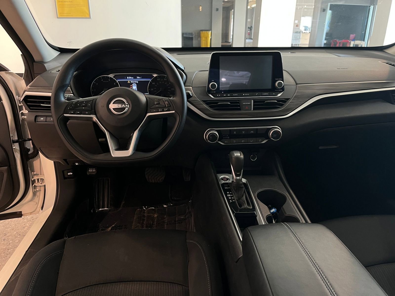 Used 2025 Nissan Altima 2.5 SV image 33