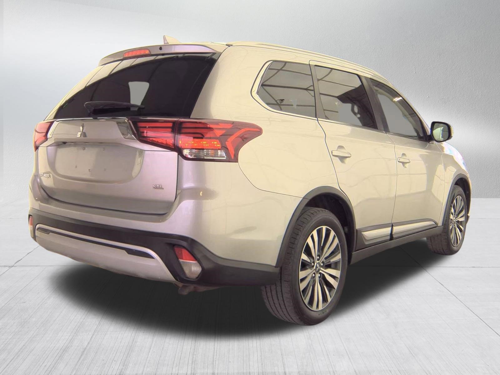 Used 2020 Mitsubishi Outlander SEL AWD/4WD image 5