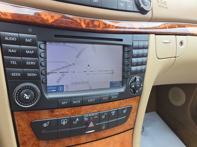 Used 2008 Mercedes-Benz E 350 4MATIC Sedan image 13
