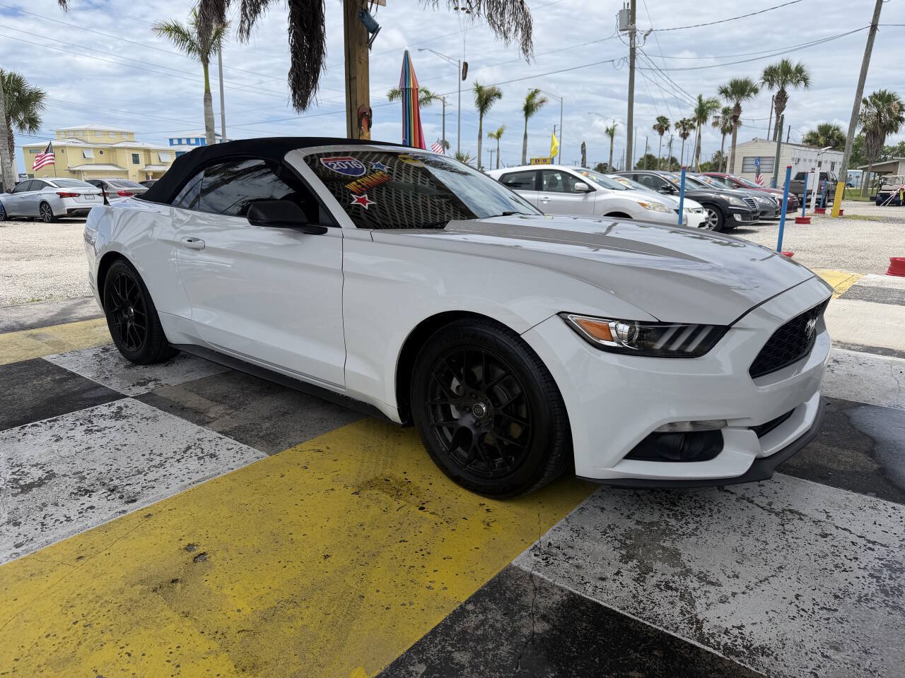 Used 2016 Ford Mustang Convertible w/ Equipment Group 051A RWD image 4