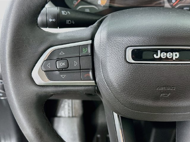 Used 2023 Jeep Compass Limited w/ Sun and Sound Group AWD/4WD image 23