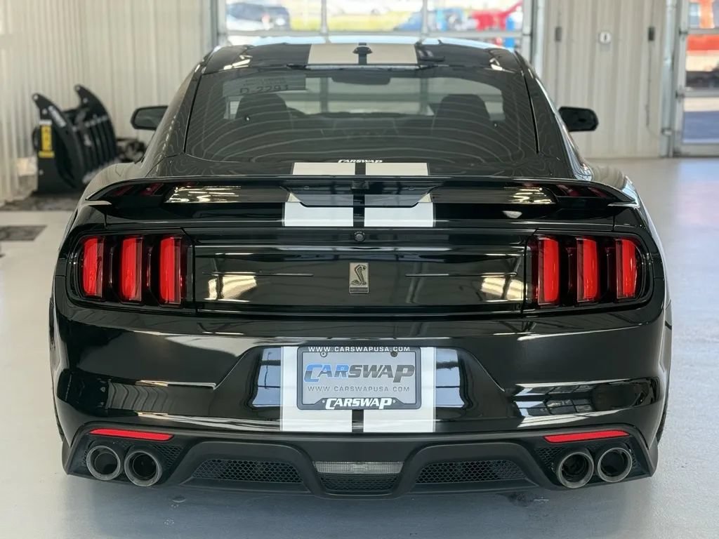Used 2019 Ford Mustang Shelby GT350 w/ Technology Package RWD image 4