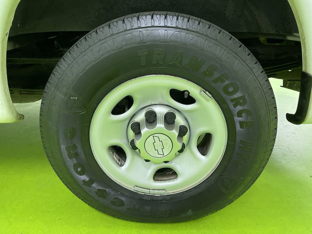 Used 2014 Chevrolet Express 2500 image 14