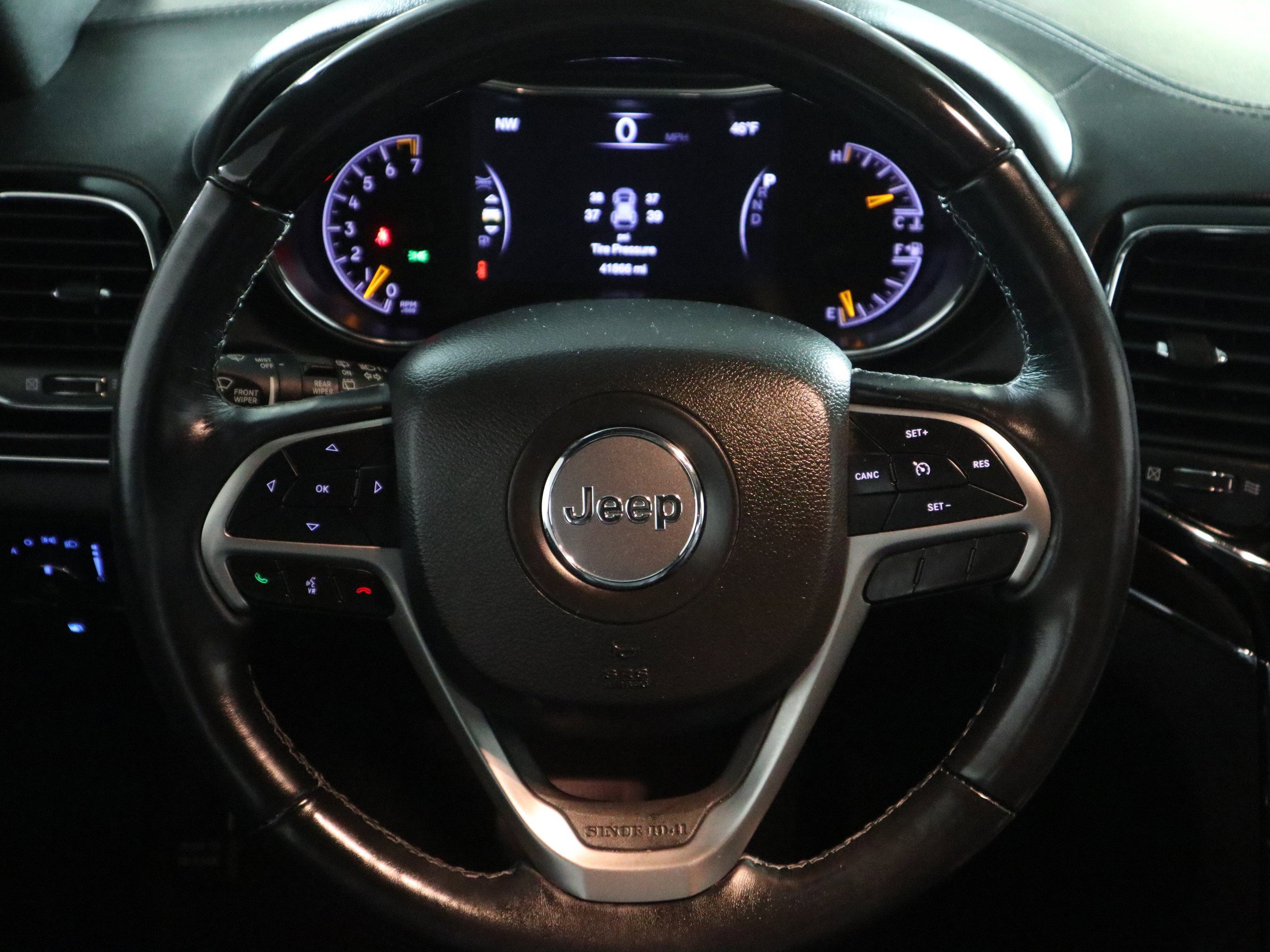 Used 2020 Jeep Grand Cherokee Overland image 17