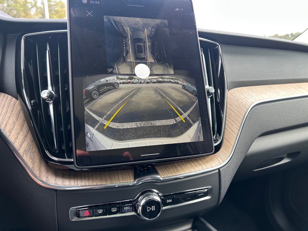 New 2026 Volvo XC60 B5 Plus w/ Protection Package Premier image 8