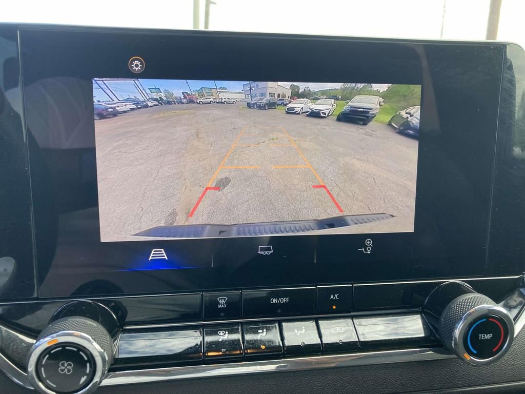 Used 2023 Chevrolet Colorado W/T image 22