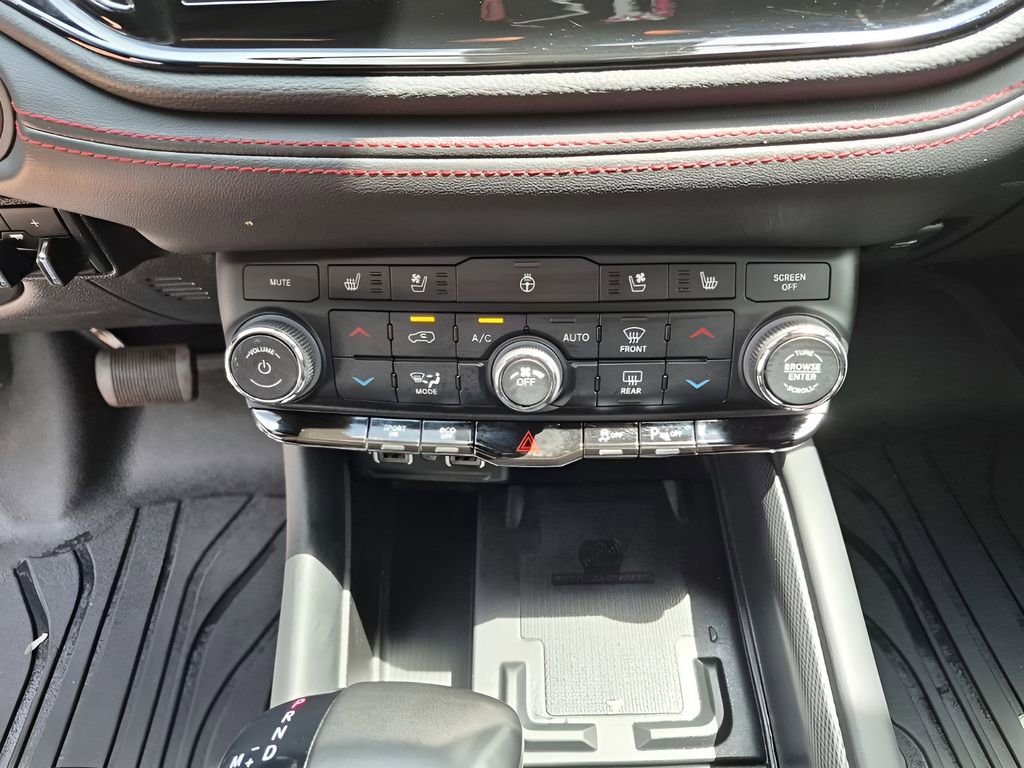 Used 2024 Dodge Durango R/T image 39