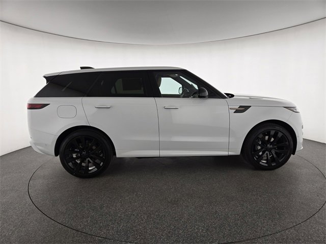 New 2026 Land Rover Range Rover Sport Dynamic SE image 6
