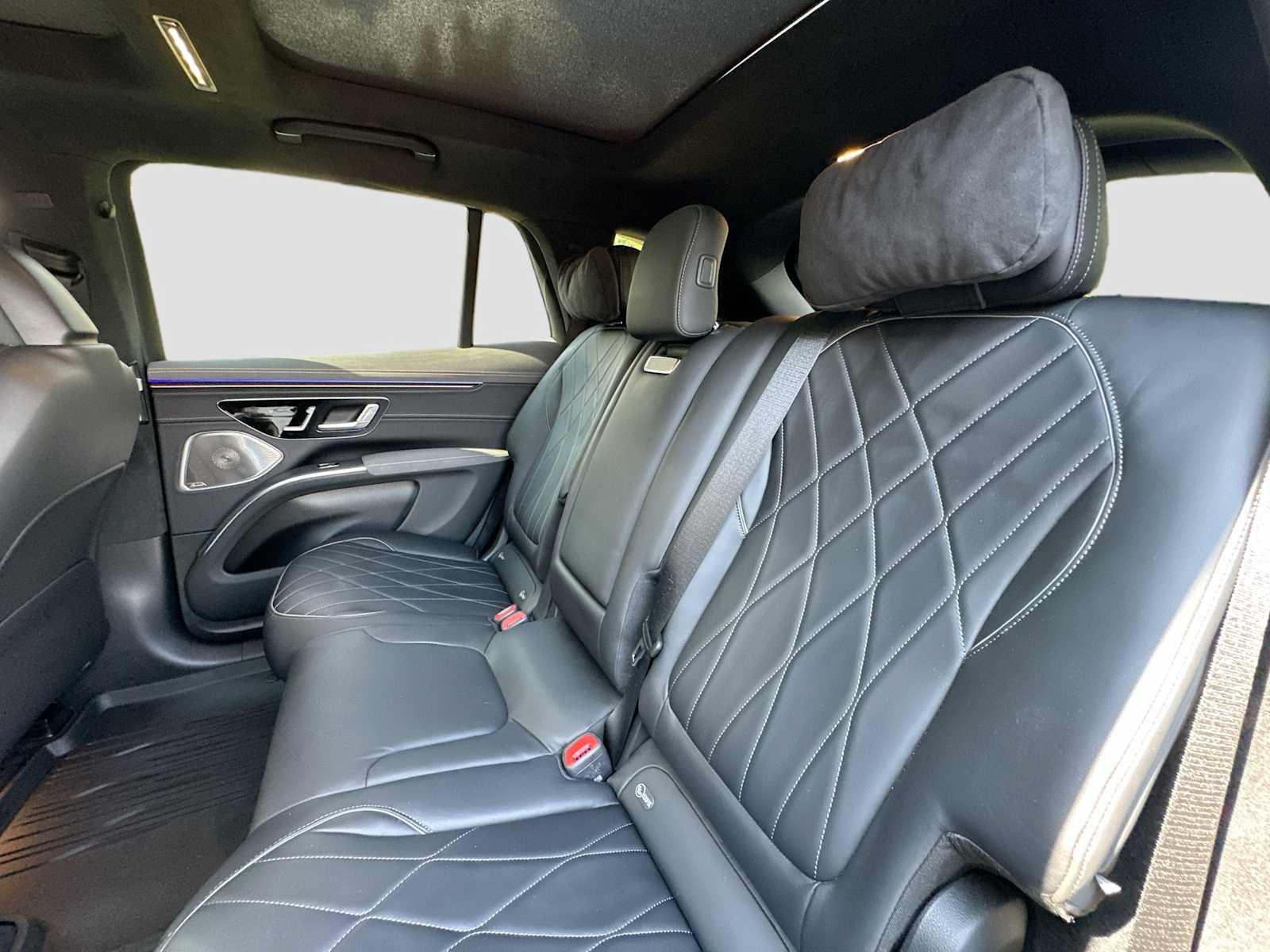 Used 2023 Mercedes-Benz EQS 580 4MATIC SUV image 26