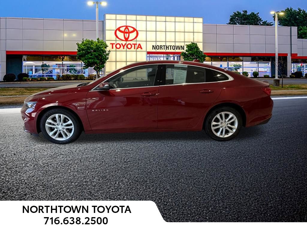 Used 2018 Chevrolet Malibu LT FWD image 2