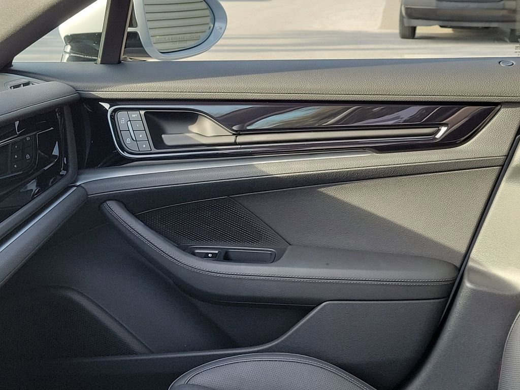 Certified 2024 Porsche Panamera Base image 23