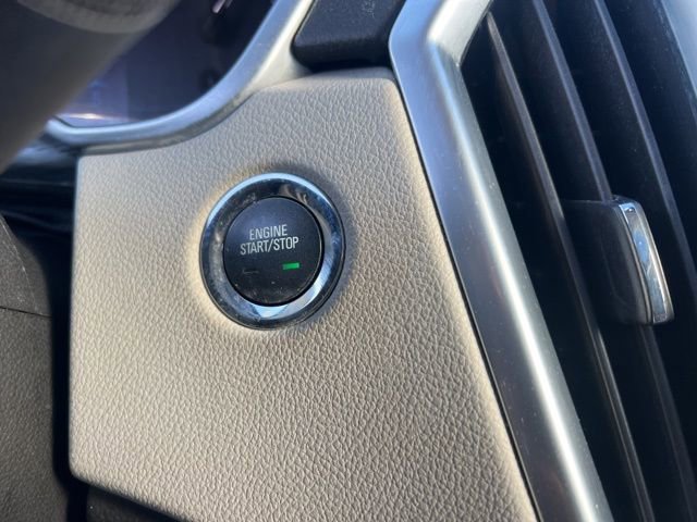 Used 2015 Cadillac SRX Luxury w/ Driver Awareness Package image 30