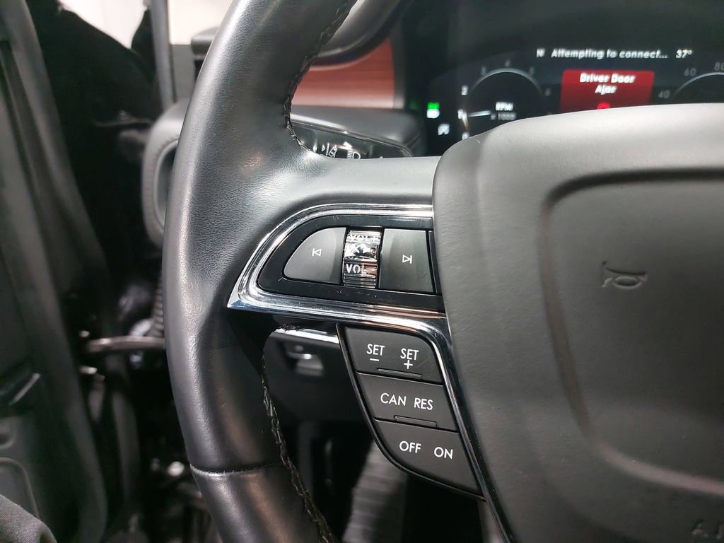 Used 2022 Lincoln Nautilus Reserve image 17