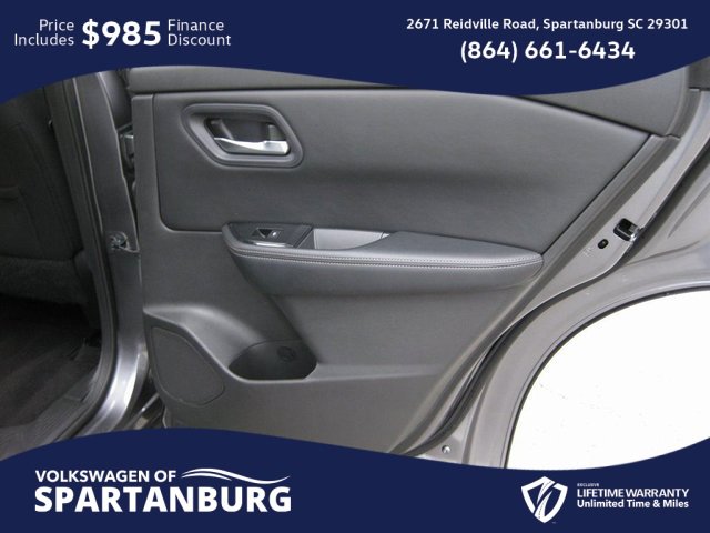 Used 2024 Nissan Rogue SV image 38