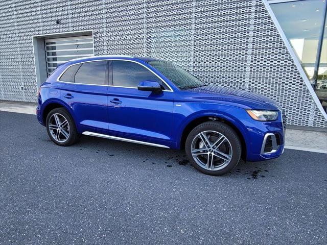 Used 2021 Audi Q5 e Prestige w/ Prestige Package AWD/4WD image 3