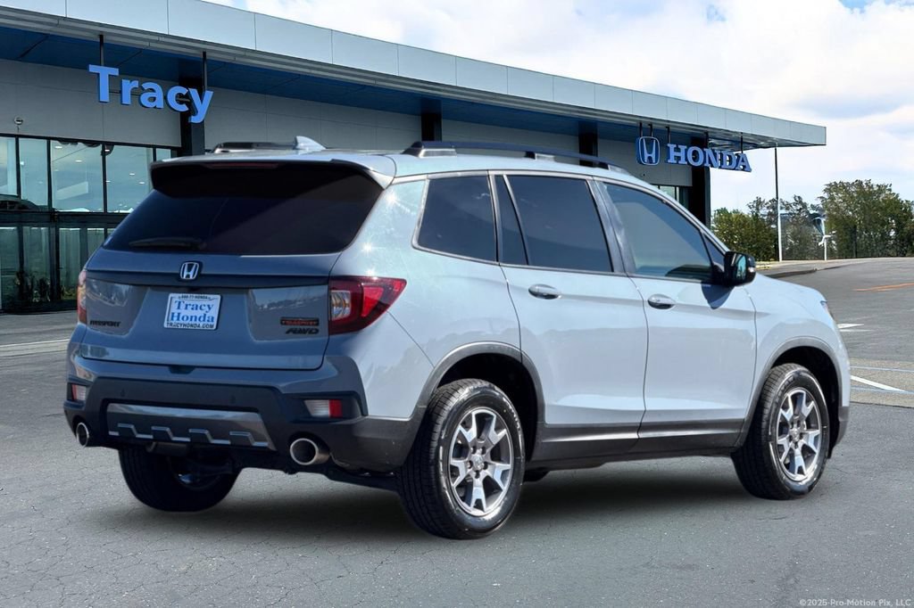 Certified 2023 Honda Passport TrailSport image 6