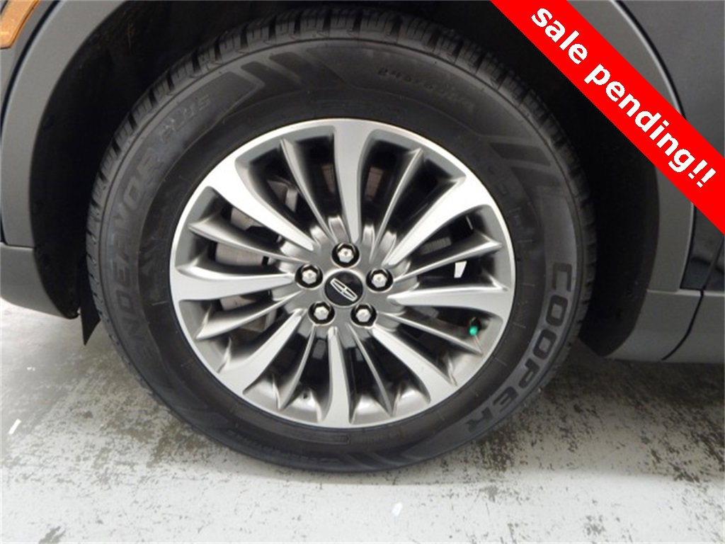 Used 2023 Lincoln Nautilus AWD w/ Premium Package image 9