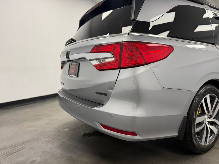 Used 2018 Honda Odyssey Touring image 19