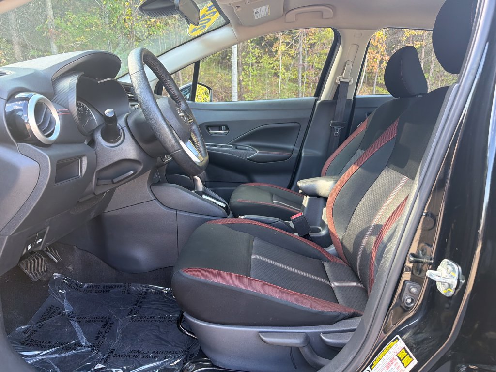 Used 2024 Nissan Versa SR FWD image 19