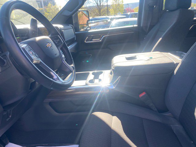 Used 2025 Chevrolet Silverado 2500 LT w/ Z71 Chrome Sport Edition AWD/4WD image 11