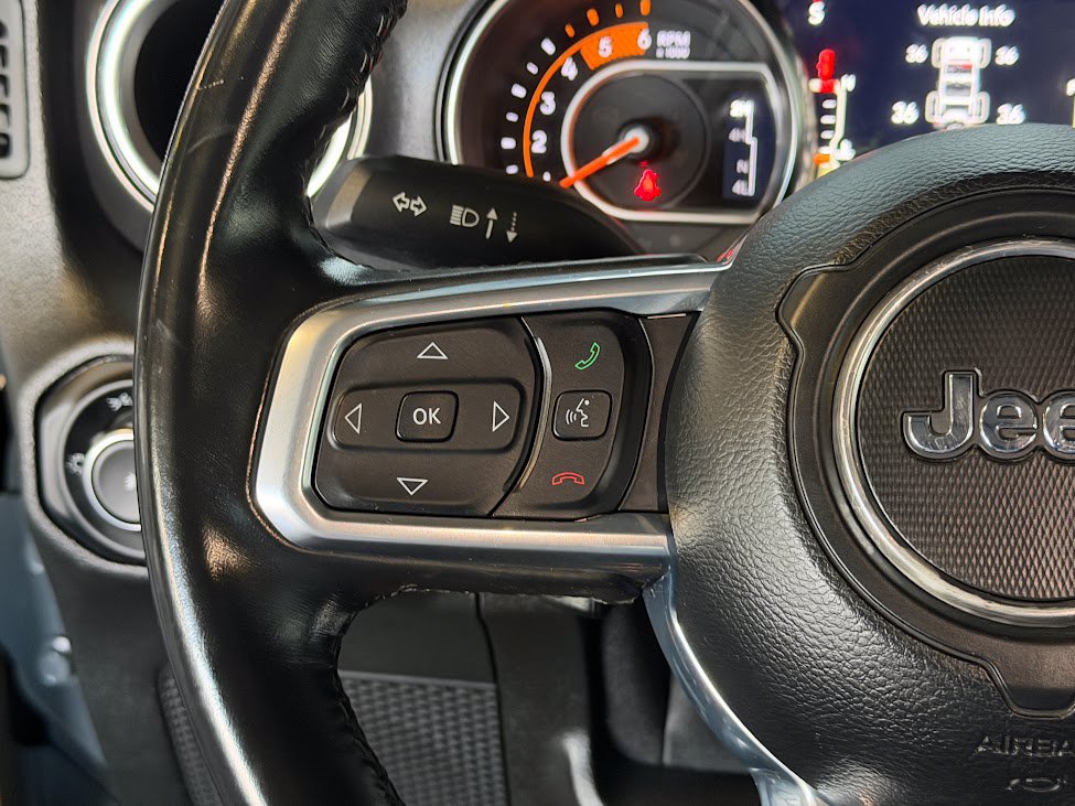 Used 2021 Jeep Wrangler Unlimited Sahara AWD/4WD image 19
