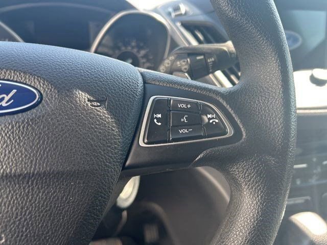Used 2017 Ford Escape SE w/ Equipment Group 201A image 17