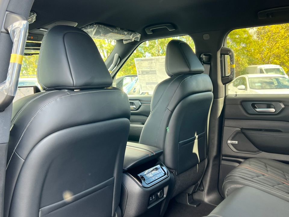 New 2026 Nissan Armada PRO-4X image 39