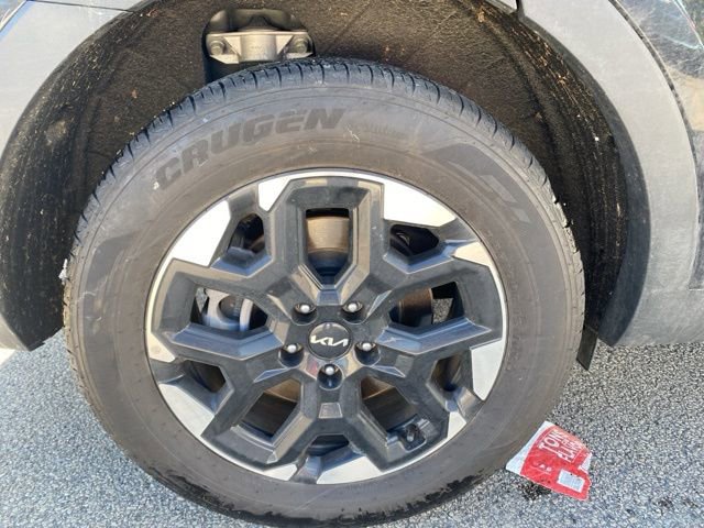 New 2025 Kia Sorento S image 40