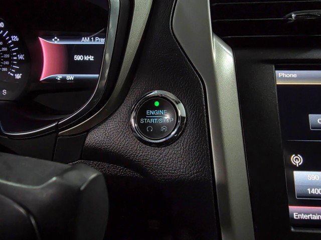 Used 2016 Ford Fusion SE w/ Equipment Group 202A image 24