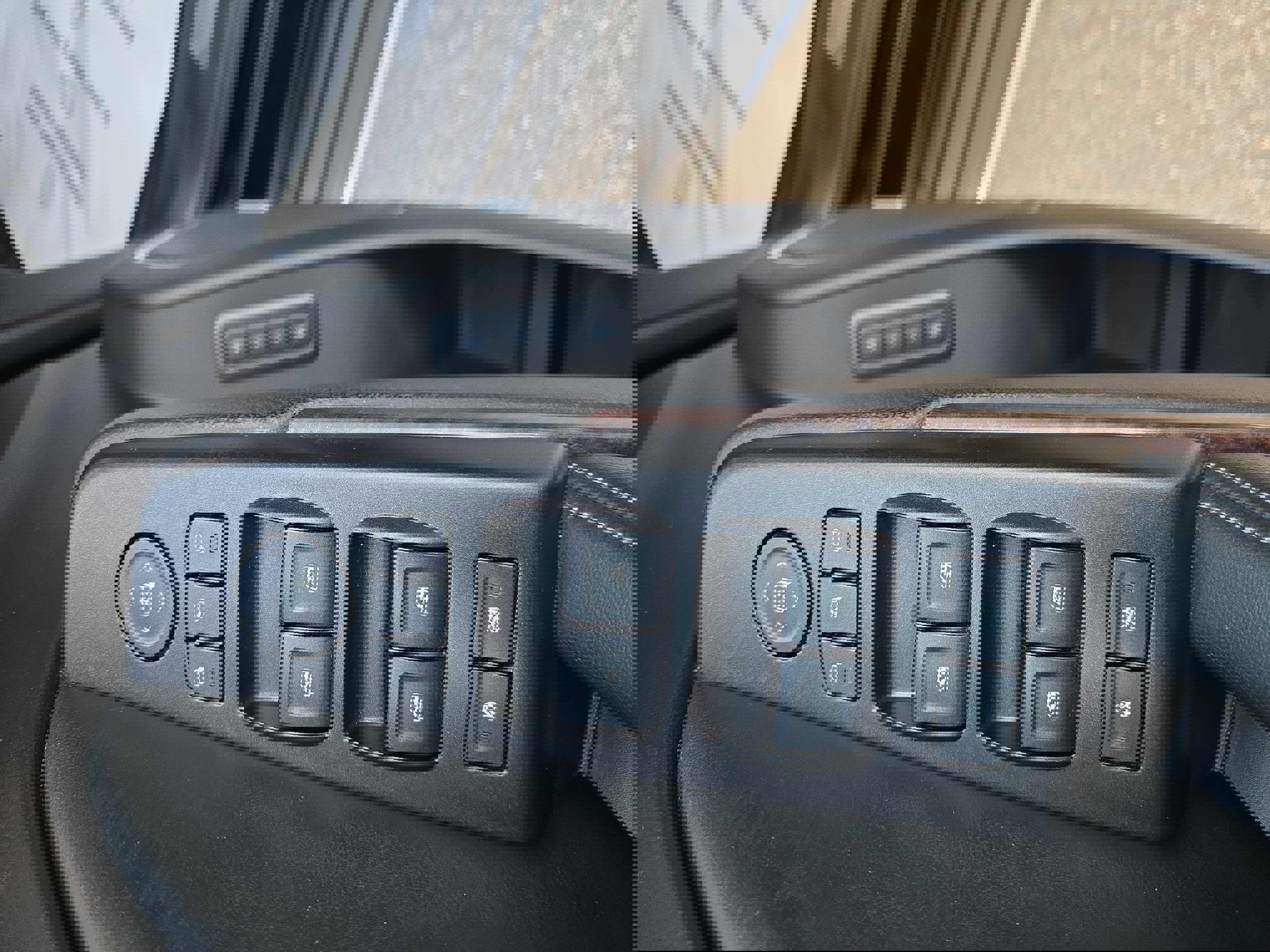 Used 2016 GMC Yukon SLT w/ HD Trailering Package image 30