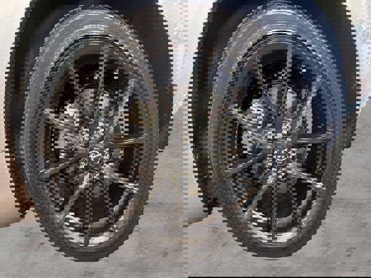 Used 2013 MAZDA MX-5 Miata Club image 15