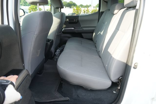 Used 2023 Toyota Tacoma SR5 RWD image 13