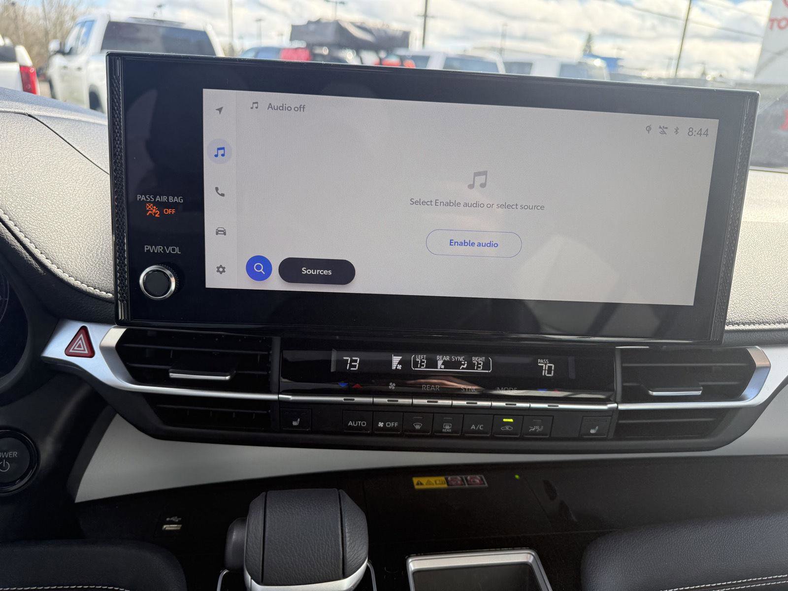 Used 2025 Toyota Sienna XSE w/ XSE Plus Package image 30