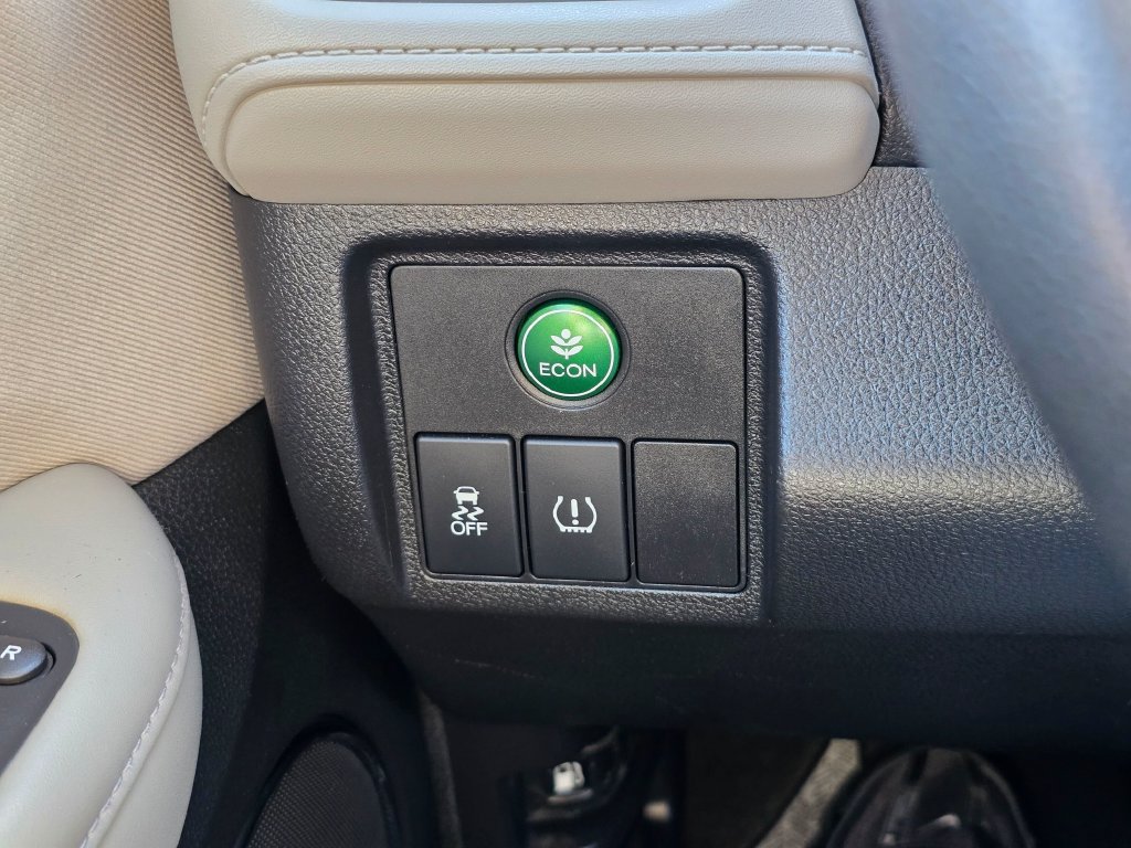 Used 2018 Honda HR-V EX image 32