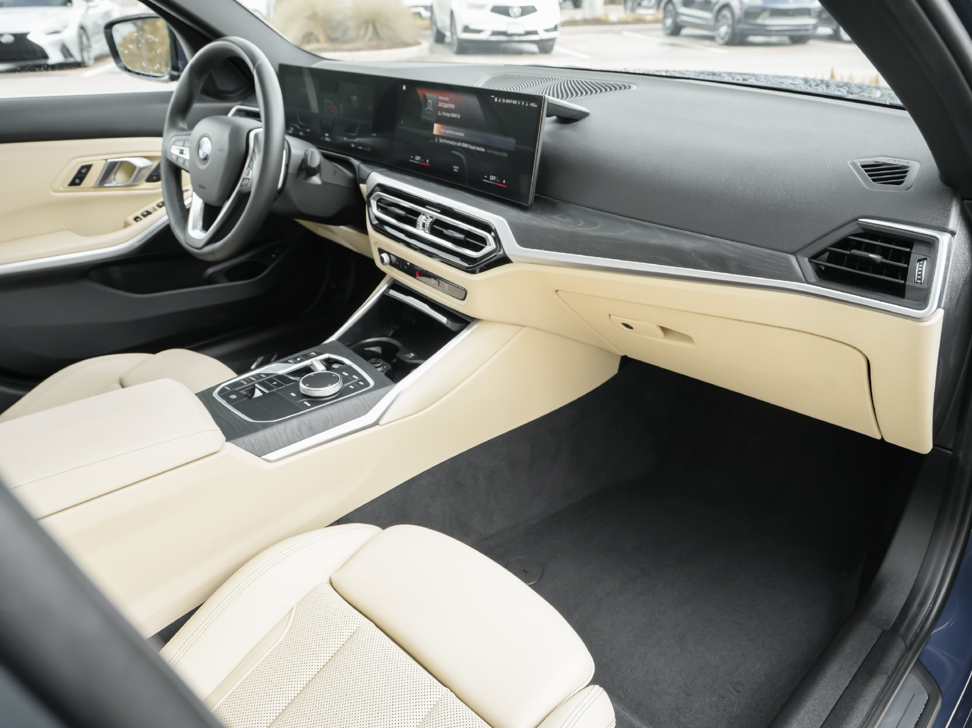 Used 2024 BMW 330i Sedan w/ Convenience Package RWD image 10