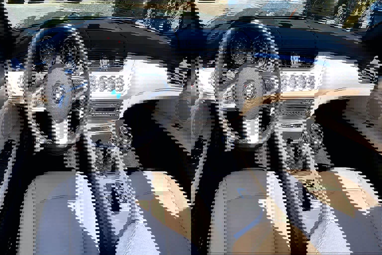 Used 2012 BMW Z4 sDrive28i image 16