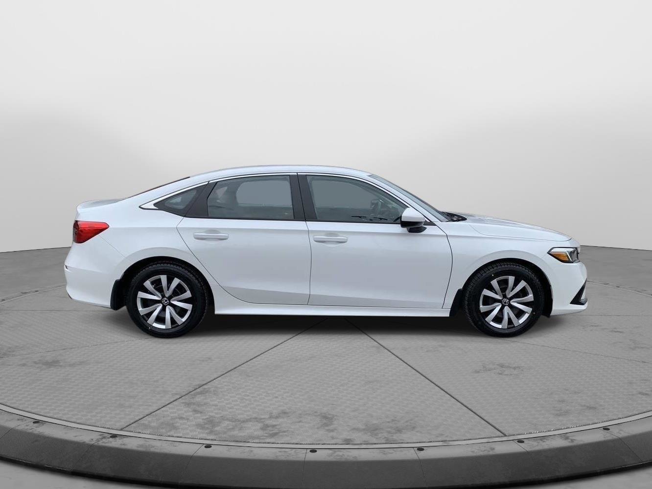 Used 2023 Honda Civic LX image 2
