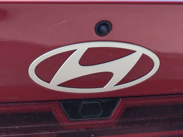 Used 2025 Hyundai Elantra SEL FWD image 13