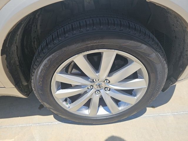 Used 2016 Volvo XC90 T6 Momentum AWD/4WD image 10
