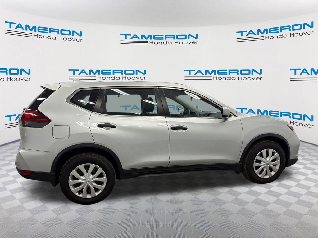 Used 2019 Nissan Rogue S image 6