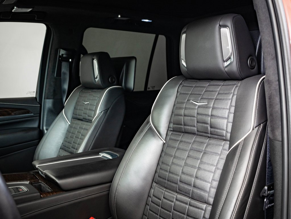 Used 2024 Cadillac Escalade Sport Platinum image 28