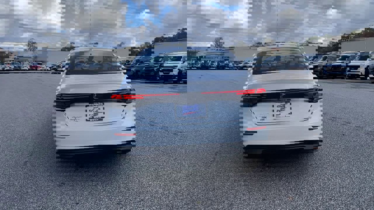 Certified 2023 Honda Accord LX image 8