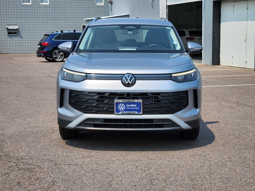 Certified 2025 Volkswagen Tiguan S AWD/4WD image 2
