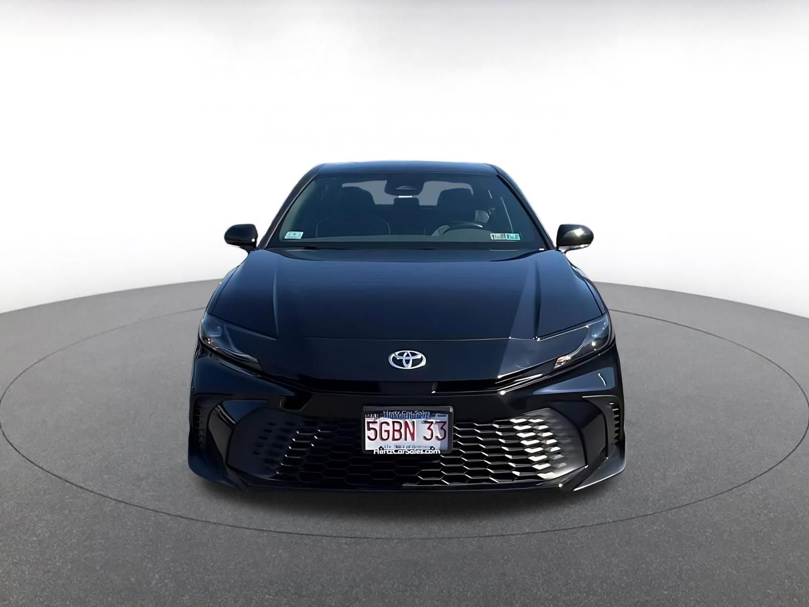 Used 2025 Toyota Camry SE FWD image 4