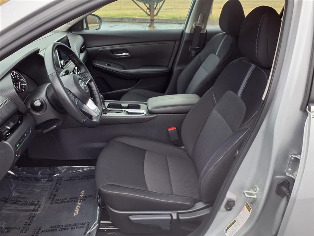 Used 2022 Nissan Sentra SV w/ Trunk Package image 11