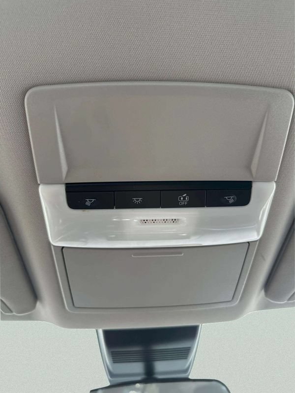 Used 2024 Nissan Altima 2.5 S FWD image 28
