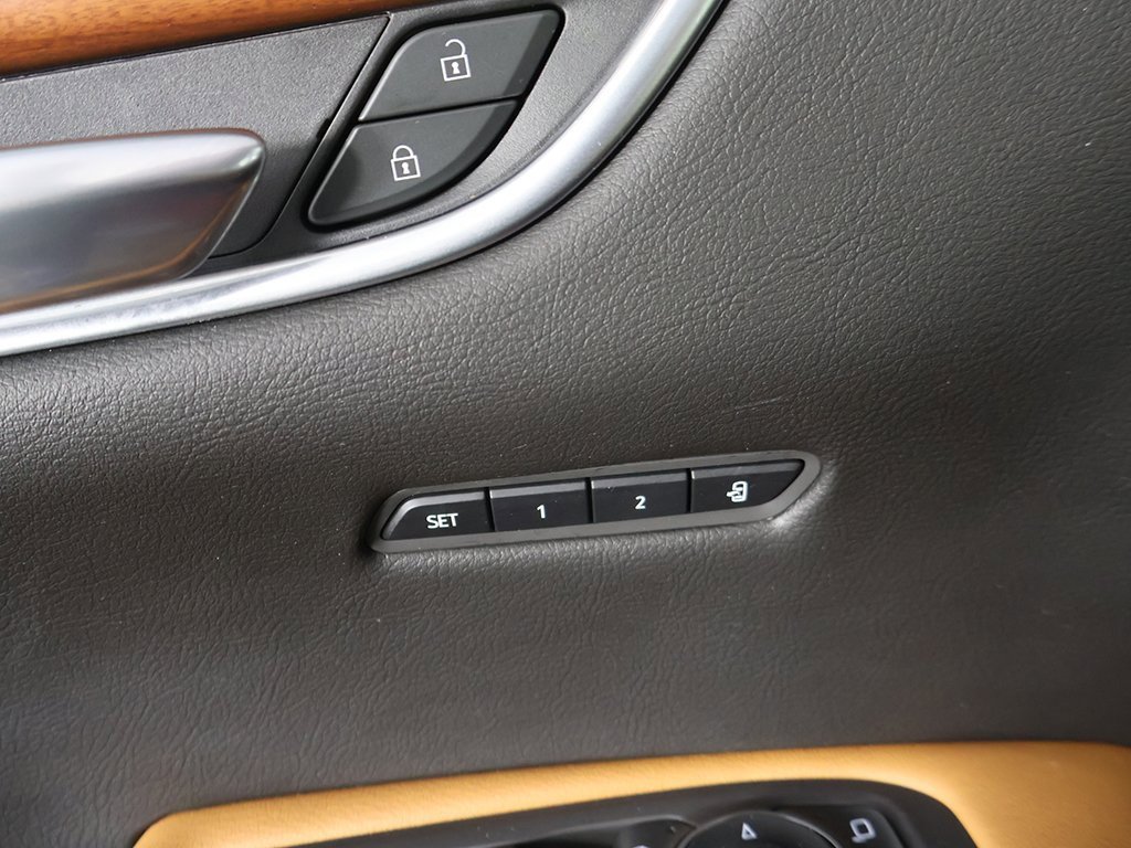 Used 2020 Cadillac XT5 Premium Luxury image 35