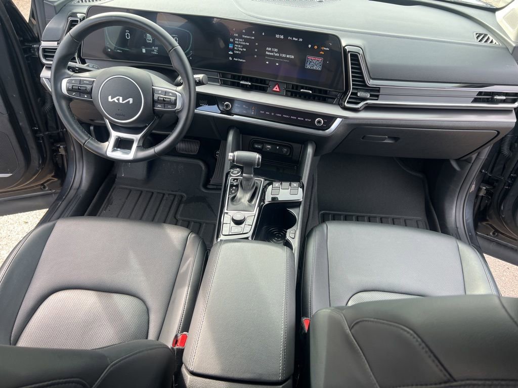 Certified 2024 Kia Sportage EX image 17