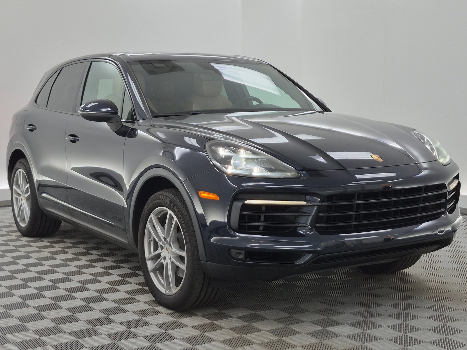 Used 2019 Porsche Cayenne AWD/4WD image 7